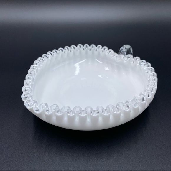 Vintage Fenton White Silver Crest Heart Shaped Nappy Candy Relish Serving Dish - Picture 2 of 11
